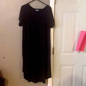 This is a black maxi dress in the size XL I will be selling for 20 with shipping